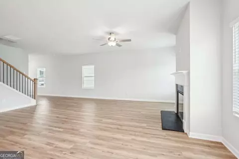 Living - 5832 Maddox Rd, Morrow, GA 30260 photo 4 of 4