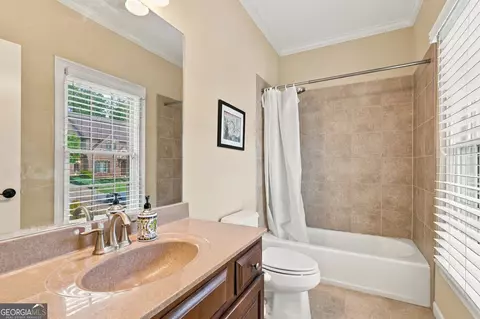 Bath - 7965 Georgetown Cir, Suwanee, GA 30024 photo 7 of 7