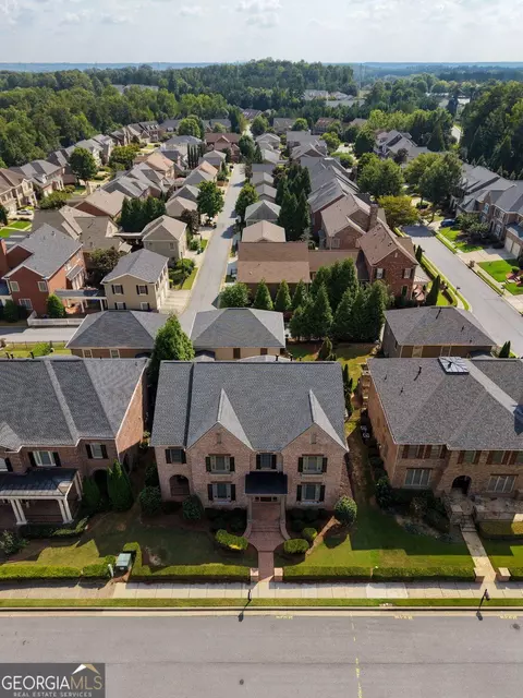 View/Area - 7965 Georgetown Cir, Suwanee, GA 30024 photo 2 of 3