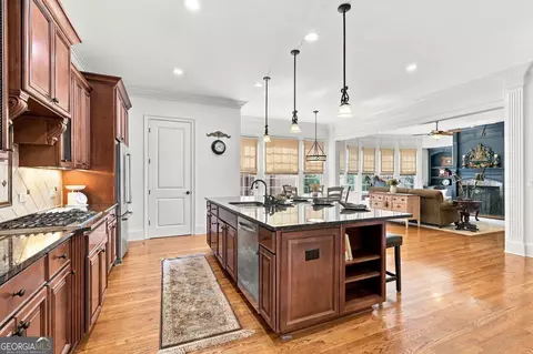 Kitchen - 7965 Georgetown Cir, Suwanee, GA 30024 photo 4 of 7