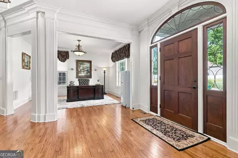 Entry Way - 7965 Georgetown Cir, Suwanee, GA 30024 photo 2 of 10