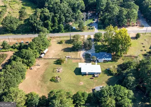 352 Mcintosh Trl, Senoia, GA 30276