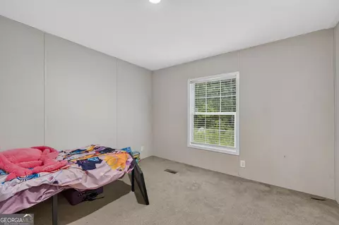 Bedroom - 3930 Bartley Rd, West Point, GA 31833 photo 4 of 4