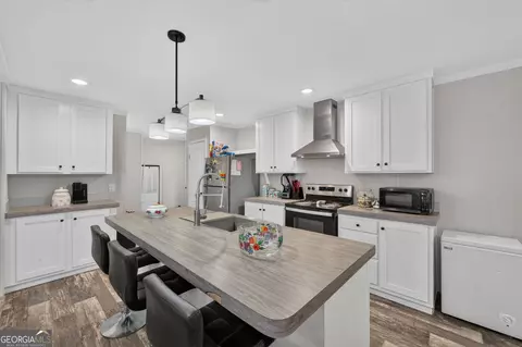 Kitchen - 3930 Bartley Rd, West Point, GA 31833 photo 1 of 4