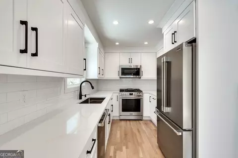 Kitchen - 1861 Dyer Cir, Chamblee, GA 30341 photo 1 of 5