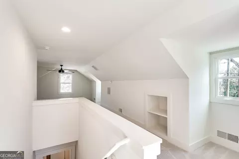 Entry Way - 1861 Dyer Cir, Chamblee, GA 30341 photo 2 of 2