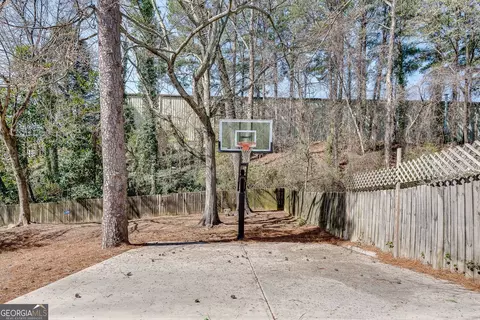 Exterior - 1861 Dyer Cir, Chamblee, GA 30341 photo 5 of 8
