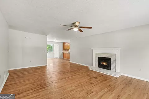 Living - 8953 E Carroll Rd, Winston, GA 30187 photo 1 of 3