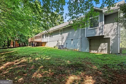 Exterior - 8953 E Carroll Rd, Winston, GA 30187 photo 2 of 3