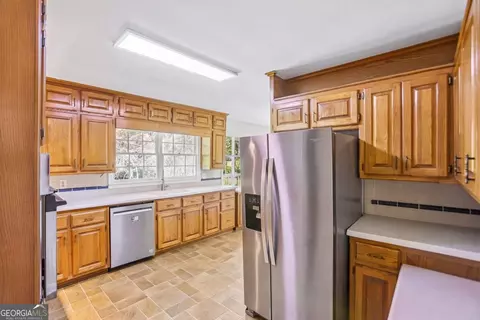 Kitchen - 2186 Ingram Rd, Duluth, GA 30096 photo 2 of 2