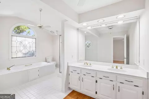 Bath - 2186 Ingram Rd, Duluth, GA 30096 photo 2 of 4