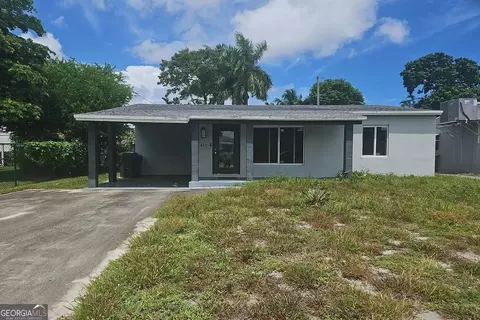 411 NW 53rd St, Oakland Park, FL 33309