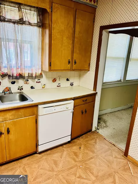 Kitchen - 6 N Spring St, Claxton, GA 30417 photo 1 of 4