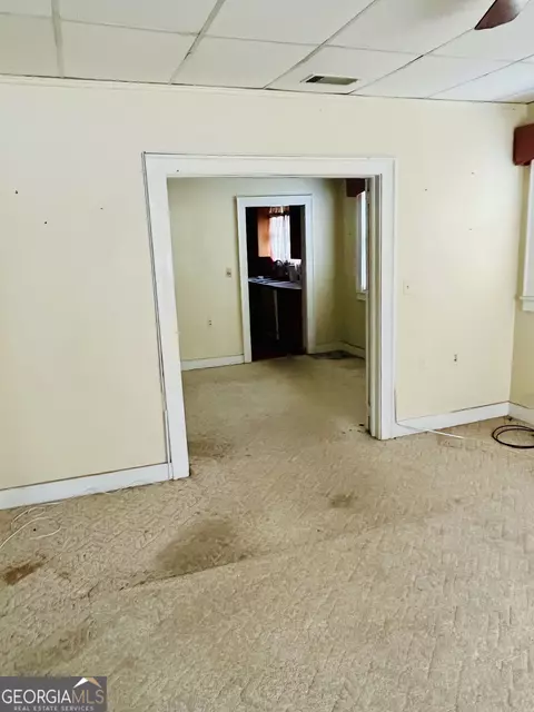 Living - 6 N Spring St, Claxton, GA 30417 photo 2 of 2