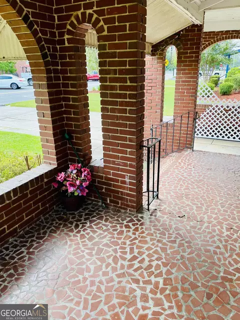 Exterior - 6 N Spring St, Claxton, GA 30417 photo 7 of 7