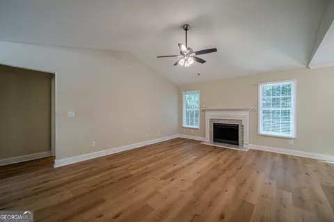 Living - 1825 River Run Rd, Monroe, GA 30656 photo 2 of 6