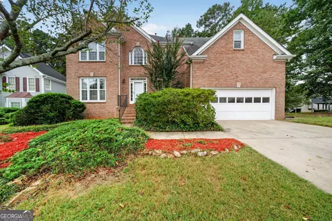 136 Championship Ct, Fayetteville, GA 30215