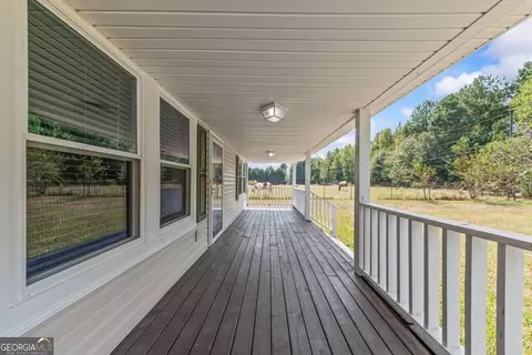 Exterior - 2722 Stone Dr, Comer, GA 30629 photo 2 of 6