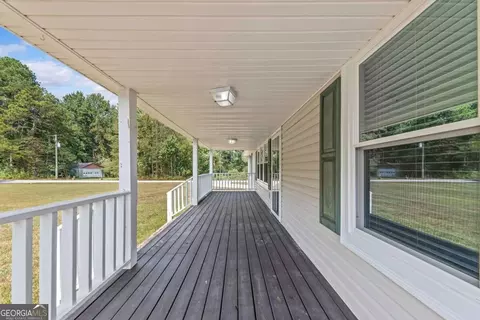 Exterior - 2722 Stone Dr, Comer, GA 30629 photo 3 of 6