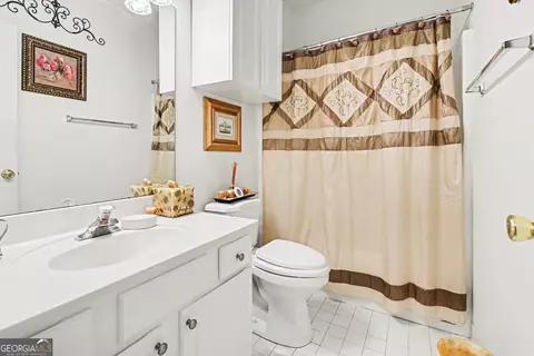 Bath - 1041 Olive Dr, Hampton, GA 30228 photo 2 of 2