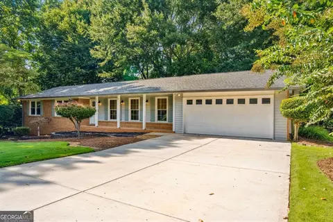 6855 Ramundo Dr, Atlanta, GA 30360