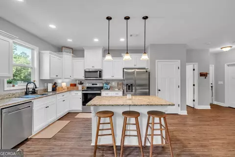 Kitchen - 1466 Zellner Rd, Forsyth, GA 31029 photo 1 of 3