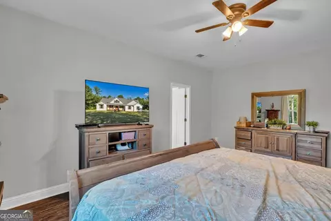 Bedroom - 1466 Zellner Rd, Forsyth, GA 31029 photo 3 of 6