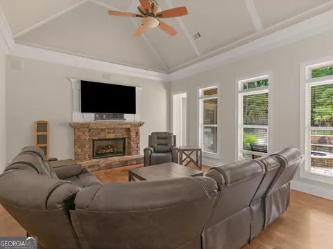 Living - 105 Whitestone Dr, Mcdonough, GA 30253 photo 5 of 8