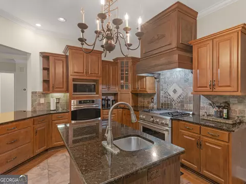 Kitchen - 105 Whitestone Dr, Mcdonough, GA 30253 photo 5 of 9