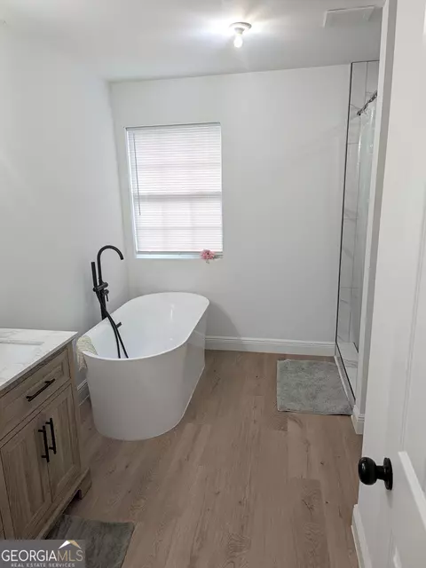 Bath - 681 Burtons Cv, Hampton, GA 30228 photo 3 of 5