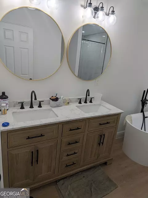 Bath - 681 Burtons Cv, Hampton, GA 30228 photo 1 of 5