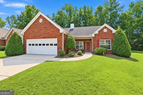 140 Kaylee Ct, Fayetteville, GA 30214