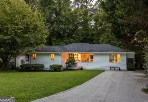865 Stokeswood Ave SE, Atlanta, GA 30316