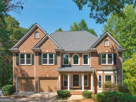 345 Hidden Lake Dr, Fayetteville, GA 30215