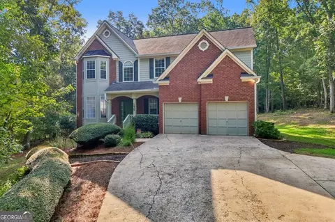 Exterior - 195 Sable Pointe Dr, Milton, GA 30004 photo 9 of 24