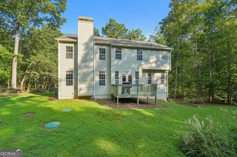 Exterior - 195 Sable Pointe Dr, Milton, GA 30004 photo 7 of 24