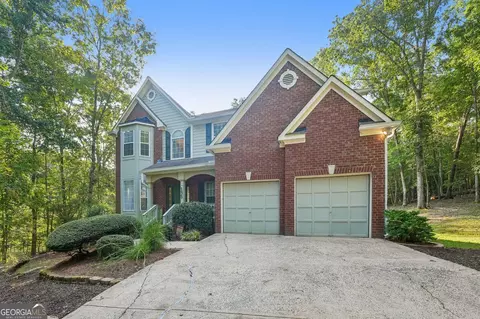 Exterior - 195 Sable Pointe Dr, Milton, GA 30004 photo 2 of 24