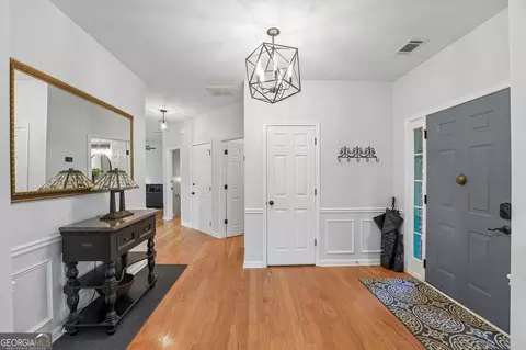 Entry Way - 195 Sable Pointe Dr, Milton, GA 30004 photo 3 of 6