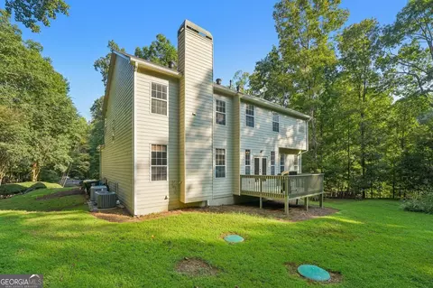 Exterior - 195 Sable Pointe Dr, Milton, GA 30004 photo 5 of 24