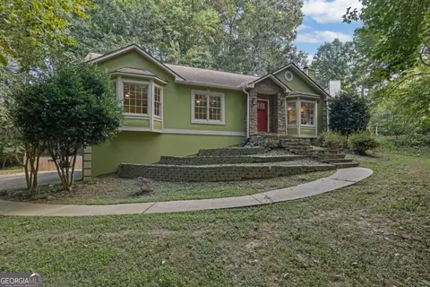 210 Crabapple Ln, Powder Springs, GA 30127