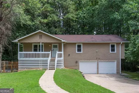 3125 Barrett Ct, Powder Springs, GA 30127