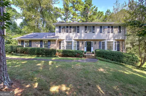 2747 Pinestream Dr NE, Marietta, GA 30068