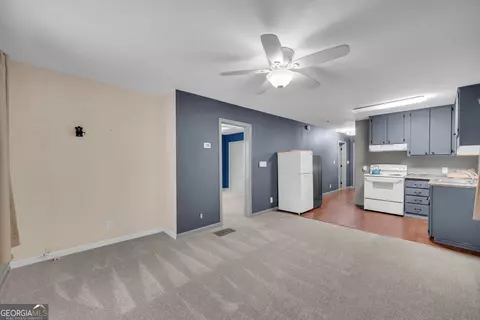 Living - 393 N Red Rock Rd, Toccoa, GA 30577 photo 2 of 4