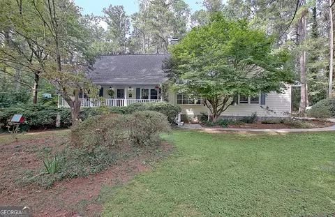 100 Hillside Dr, Fayetteville, GA 30214