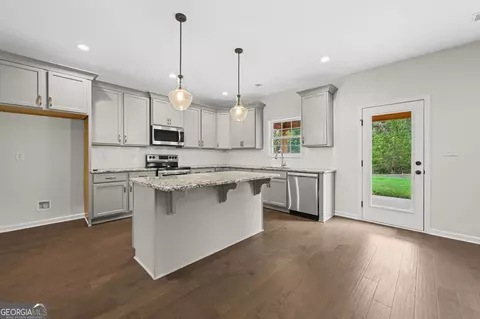 Kitchen - 4315 Cornwall Dr, Forsyth, GA 31029 photo 1 of 2