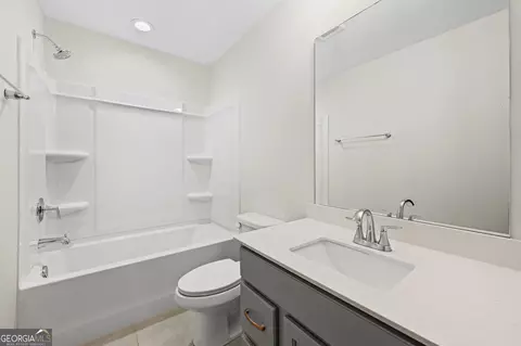 Bath - 4315 Cornwall Dr, Forsyth, GA 31029 photo 2 of 2