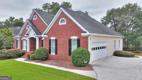 Exterior - 613 Eagle River Ln, Grayson, GA 30017 photo 3 of 8