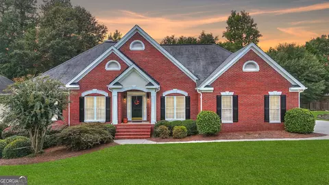 Exterior - 613 Eagle River Ln, Grayson, GA 30017 photo 2 of 8
