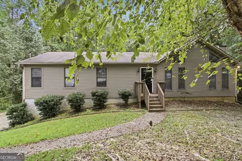 5756 Lake Ct NW, Kennesaw, GA 30152