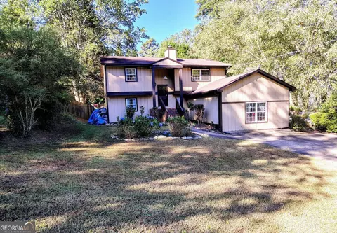 2865 Lanier Beach South Rd, Cumming, GA 30041